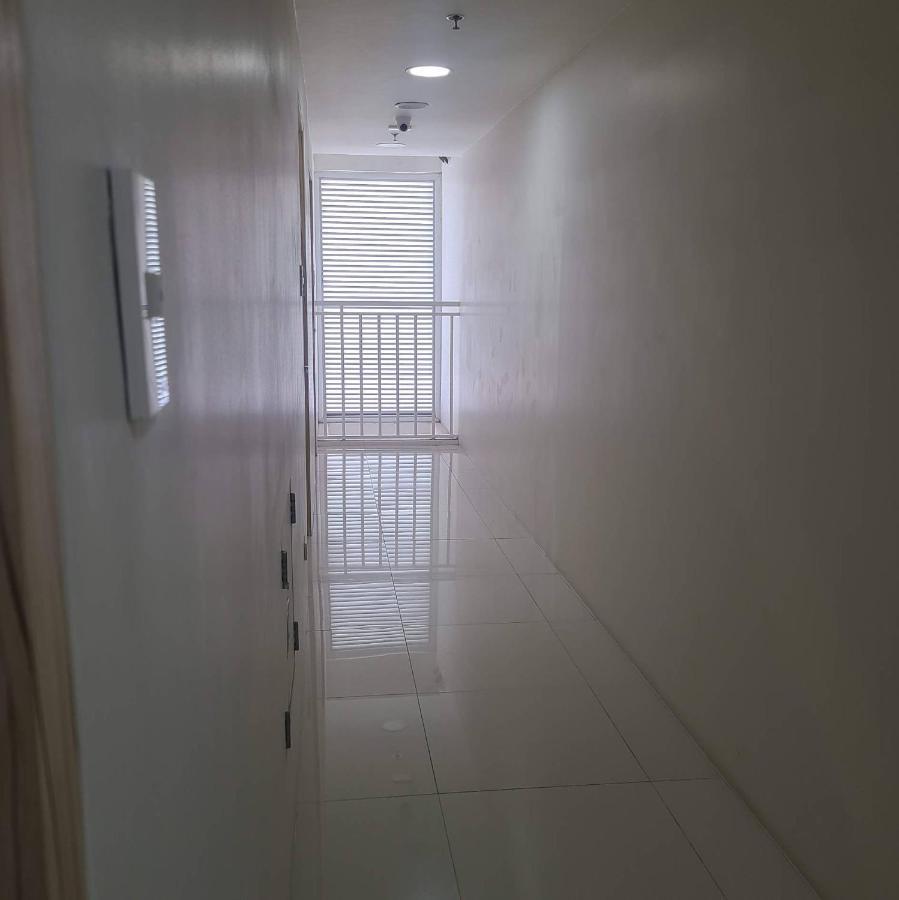 Inspiria Condo Free Airport Pickup For 3 Nights Stay Or More Davao Bagian luar foto